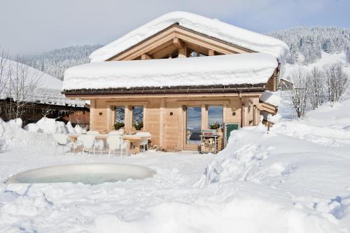 Chalet Inarpa - Appartements Et Suites La Clusaz Exterior foto